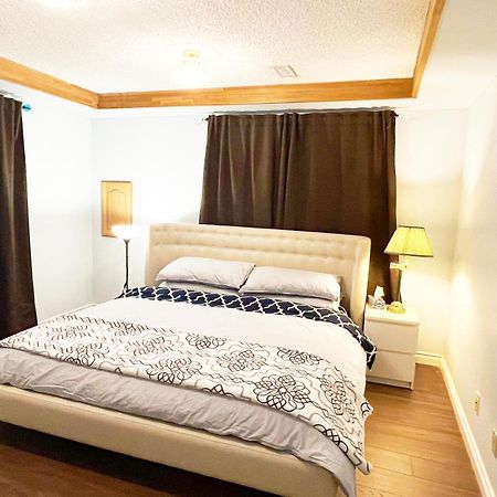 Private Suite With Private Entrance King Bed Richmond Luaran gambar